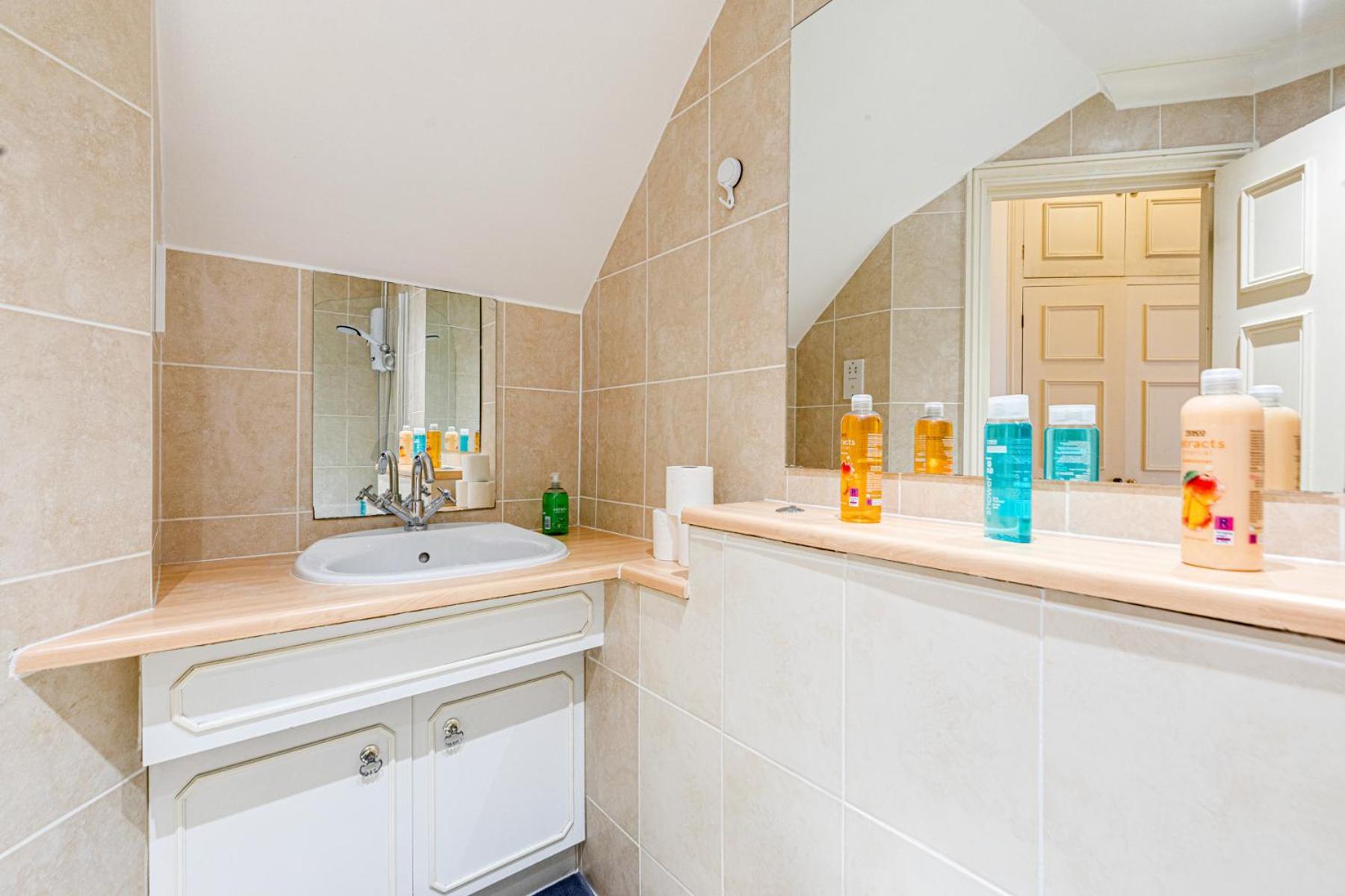 Luxstay2 Earls Court Apartment - Sleeps Up To 8 London Ngoại thất bức ảnh